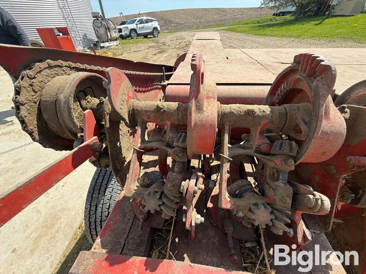 new-holland-268-image-14