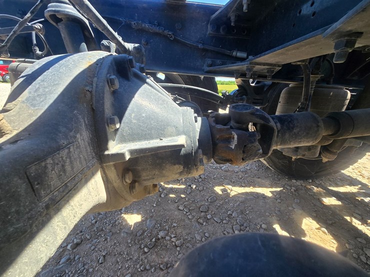 2023-kenworth-w900-image-92