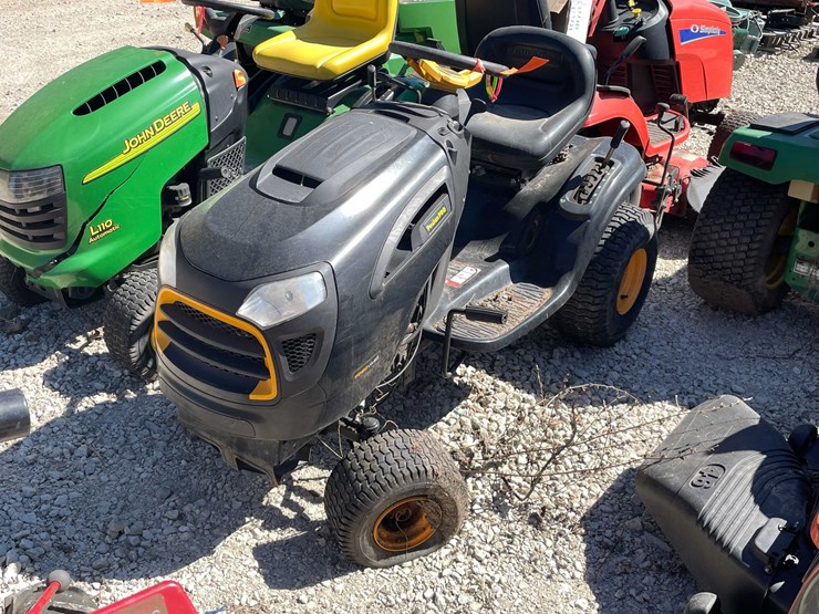 #6965-•-poulan-pro-riding-lawn-mower-image-1