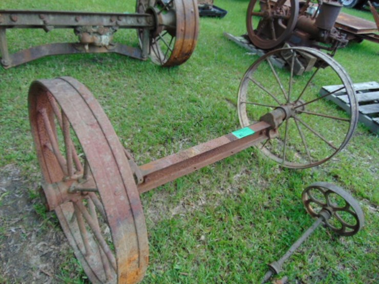 4"-x-32"-steel-wheels-on-60"-axle-image-1