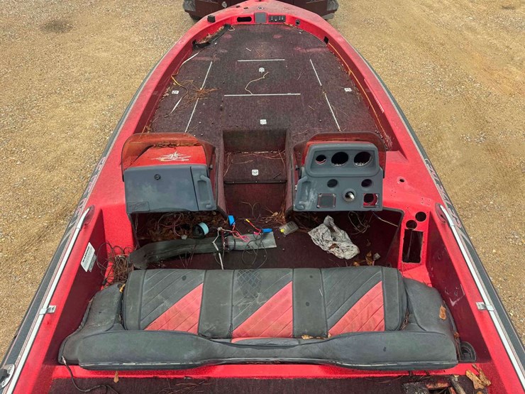 skeeter-sf175df-bass-boat-(no-motor)-image-12