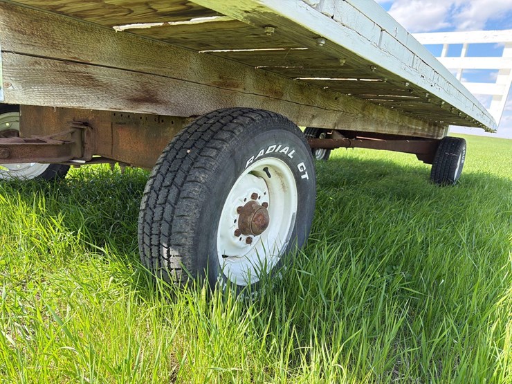 102”-x-18ft-wood-flatbed-image-13