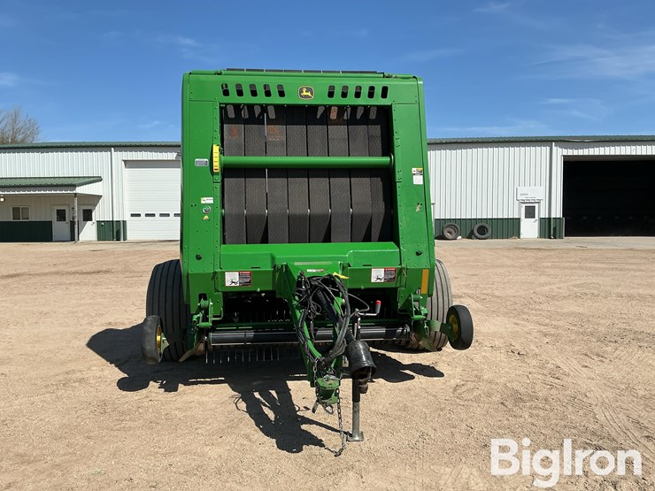 2021-john-deere-560r-image-2