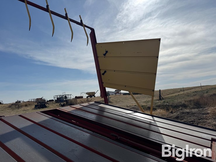 new-holland-1037-image-14