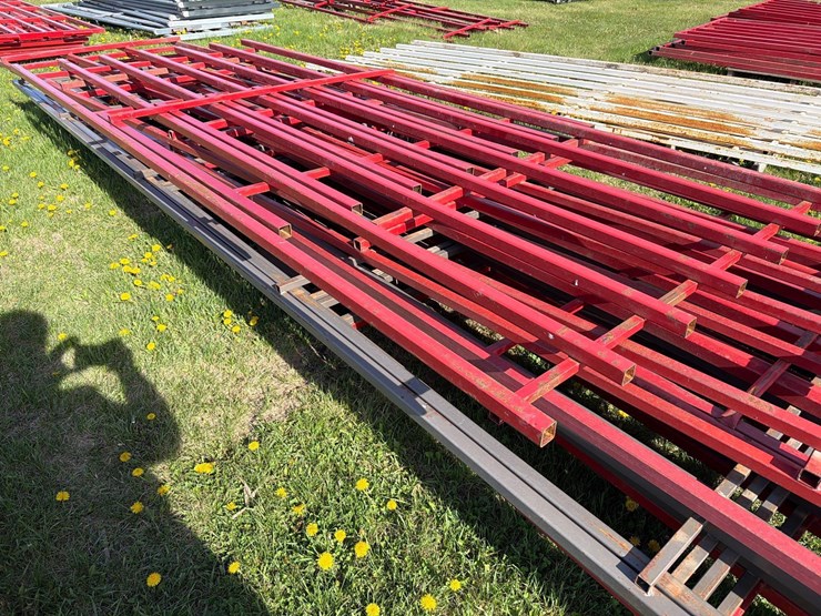 approx-10-sections-of-fencing-image-4