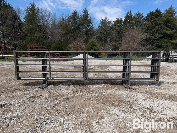 20'-freestanding-livestock-panels-image-2