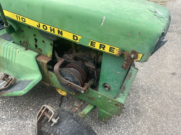 john-deere-110-image-34