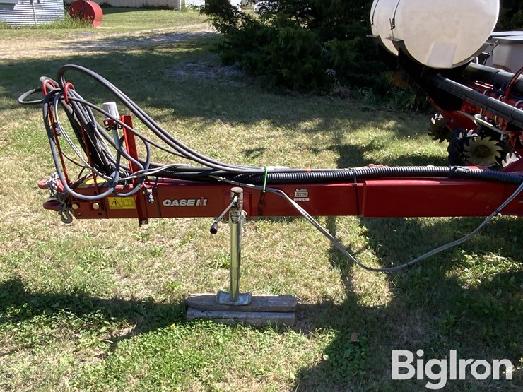 2014-case-ih-1225-image-9