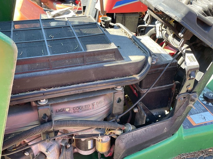 john-deere-345-image-17