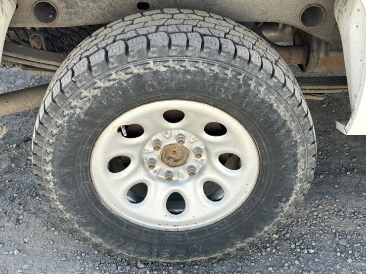 2013-chevrolet-silverado-1500-image-41