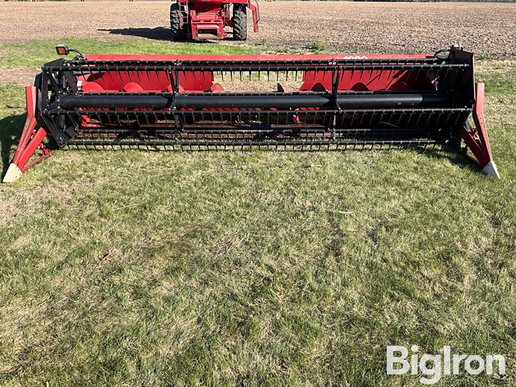 1997-case-ih-1020-image-2