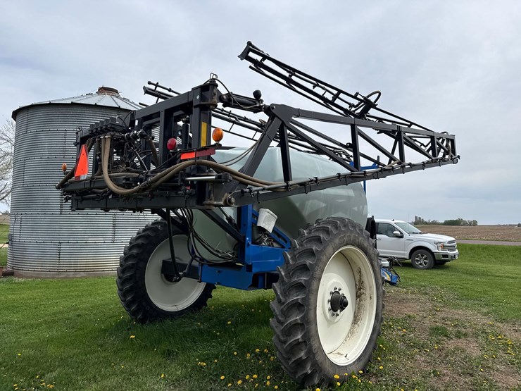 new-holland-s1070-image-3