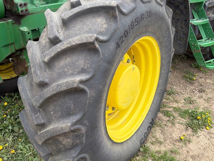 john-deere-8320-image-27