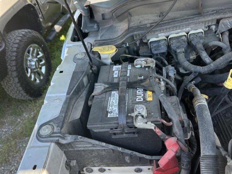 2015-ford-f250-xlt-image-18