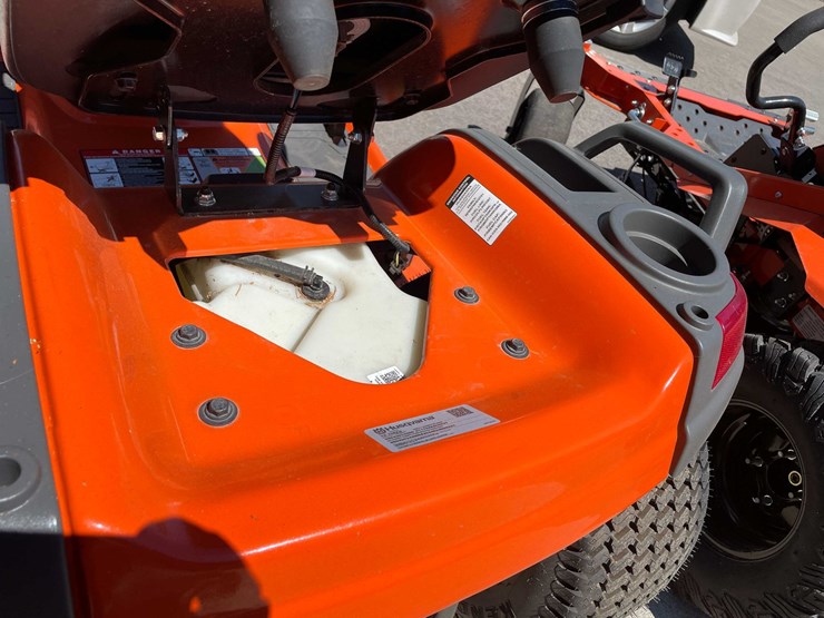#6927-•-new-husqvarna-riding-lawn-mower-image-6