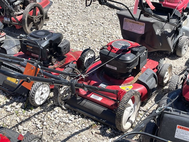 #6981-•-craftsman-lawn-mower-image-1
