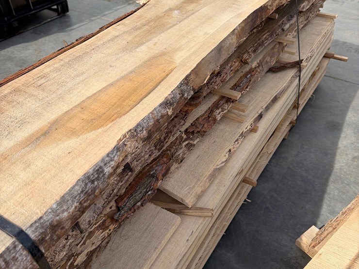 rough-saw-maple-lumber-image-7