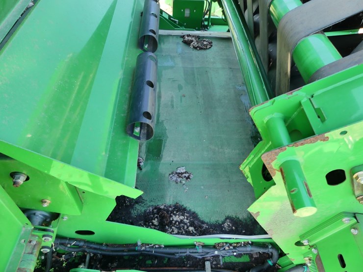 2016-john-deere-cp690-image-14