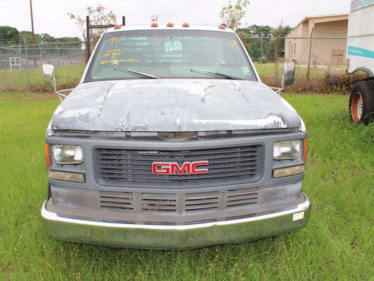 1997-gmc-3500-image-2