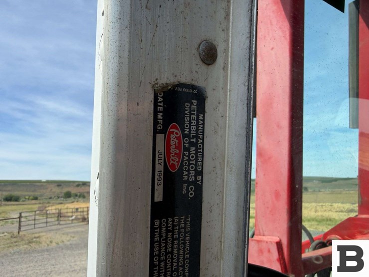 1994-peterbilt-320-image-62