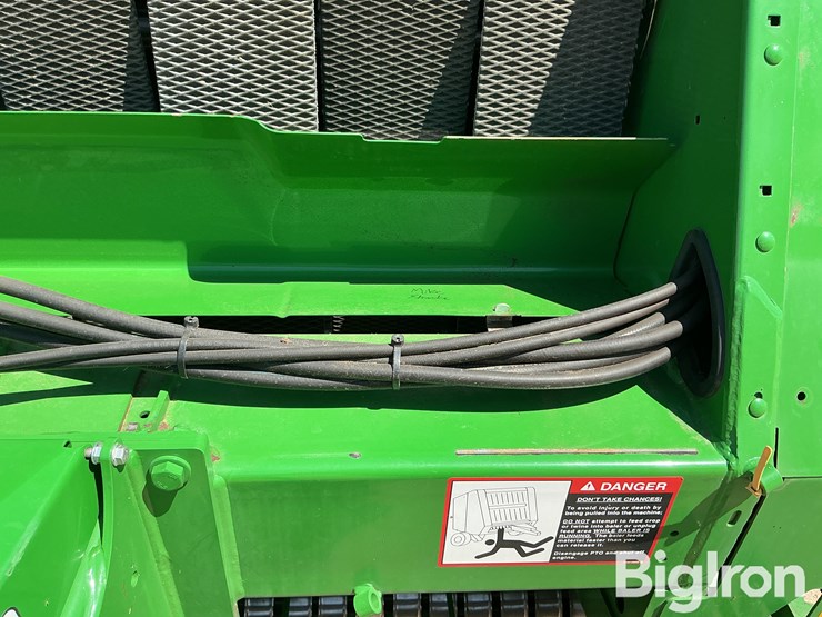 2021-john-deere-560r-image-19