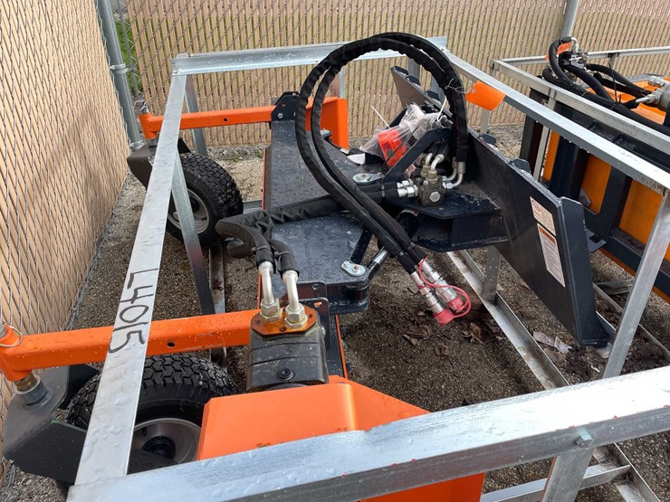 #9032-•-unused-wig-skid-steer-72"-skid-steer-harley-landscape-rake-(o12)-image-11