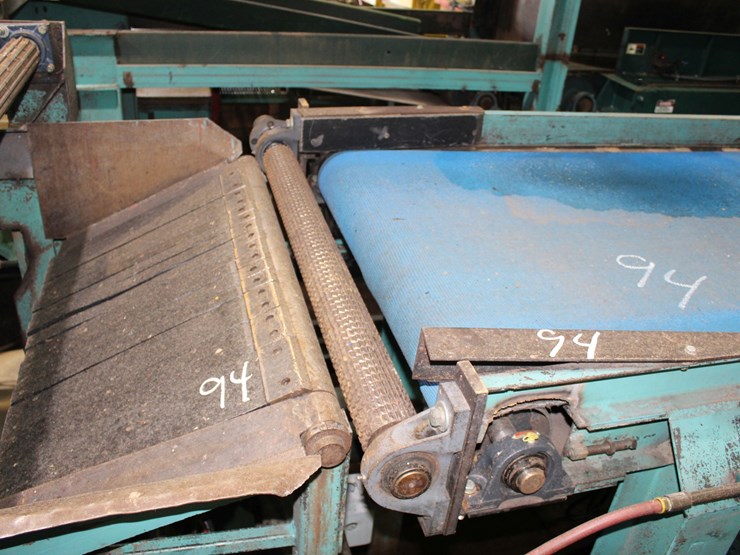 48"x17'-outfeed-belt-for-cornell-edger-w/-hydraulic-drive-w/-hydraulic-hurry-up-roll-image-2
