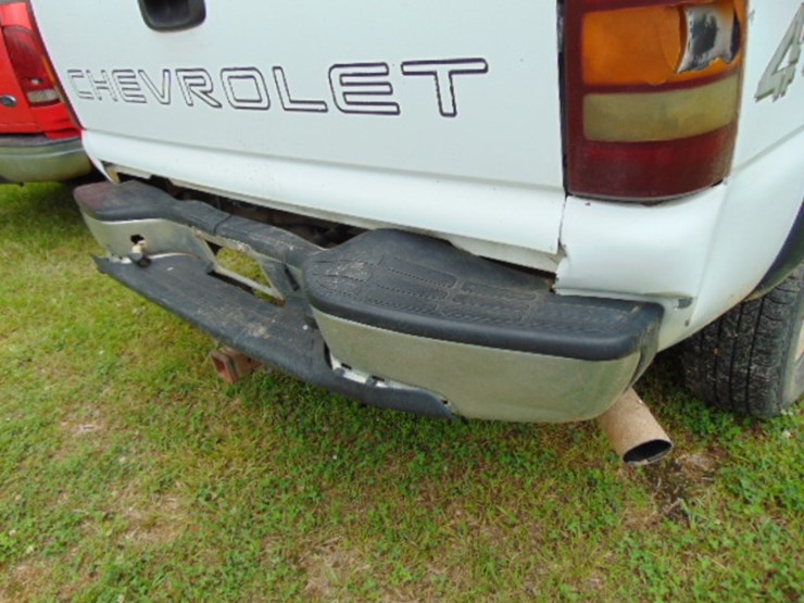 2001-chevrolet-2500-image-3