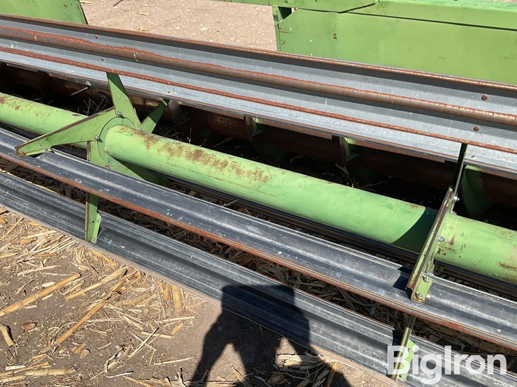 john-deere-224-image-10