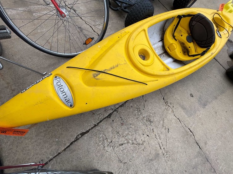 #9005-•-kayak-(o3)-image-1