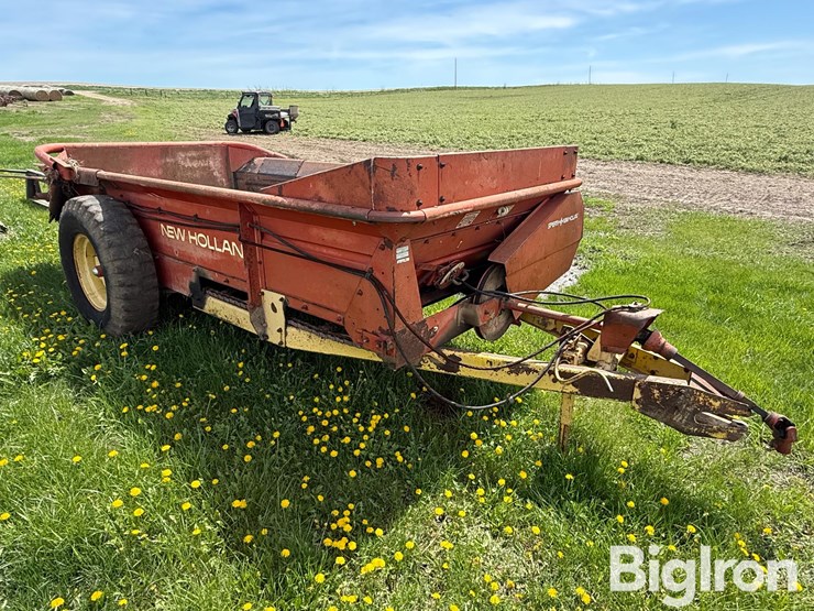 new-holland-519-image-3