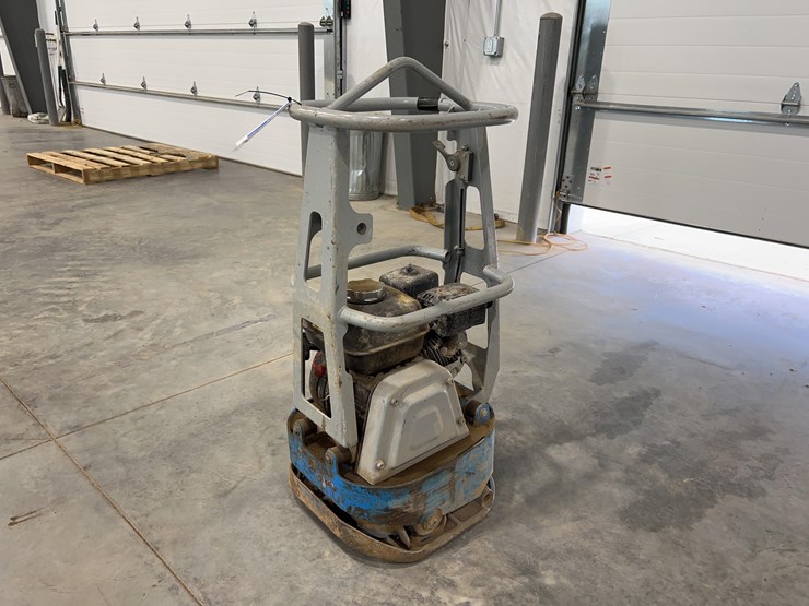 weber-cfr90-vibration-plate-image-3