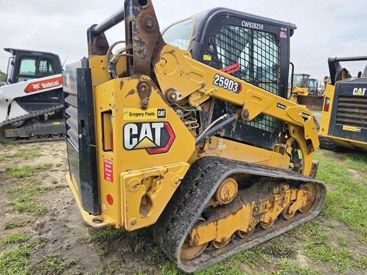 2023-caterpillar-259d3-image-3