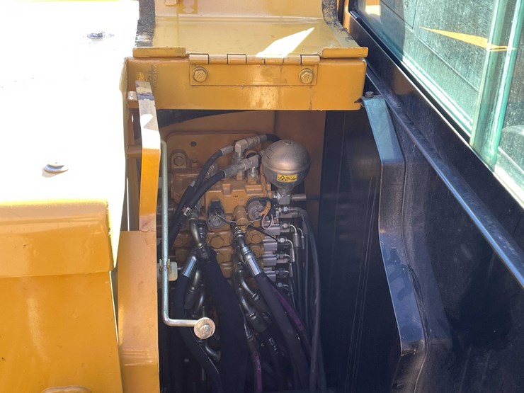 #6930-•-cat-306e2-excavator-image-70