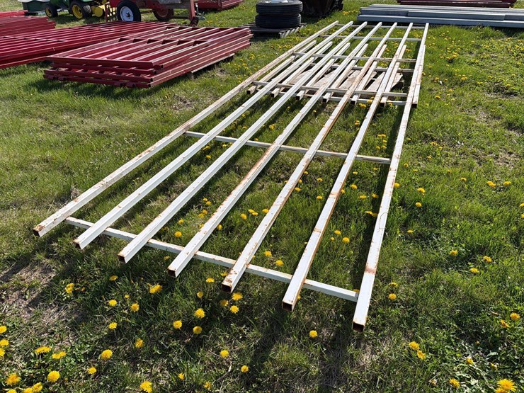 2-sections-of-fencing-image-6