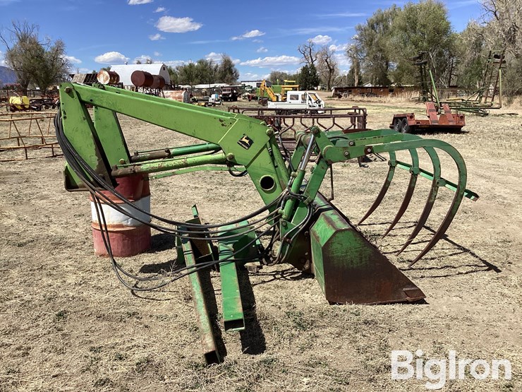 john-deere-148-image-4