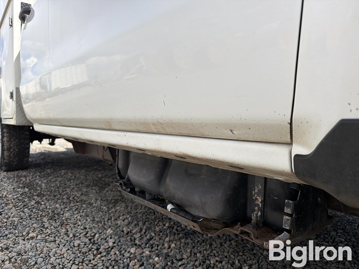 2018-chevrolet-k3500-image-14