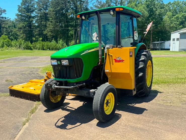 john-deere-5425-image-3
