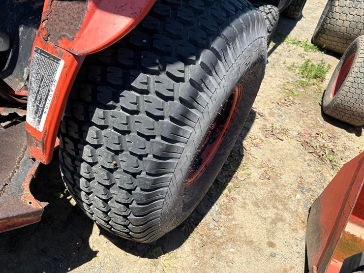 kubota-b7800-image-8