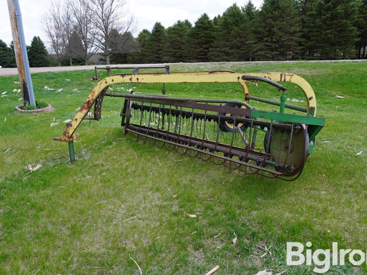 john-deere-896-image-1
