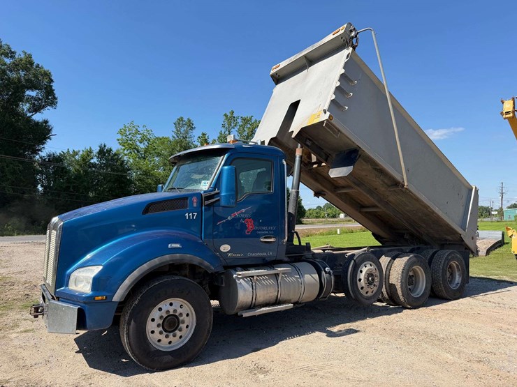 2016-kenworth-t880-image-1