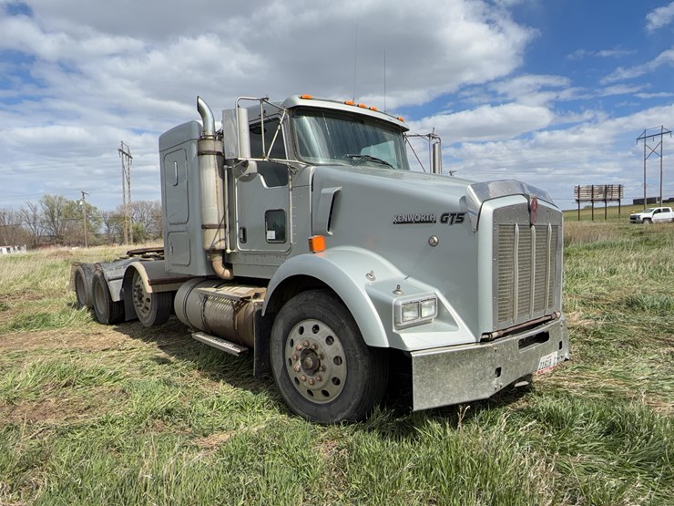 2006-kw-t800-sleeper-image-3