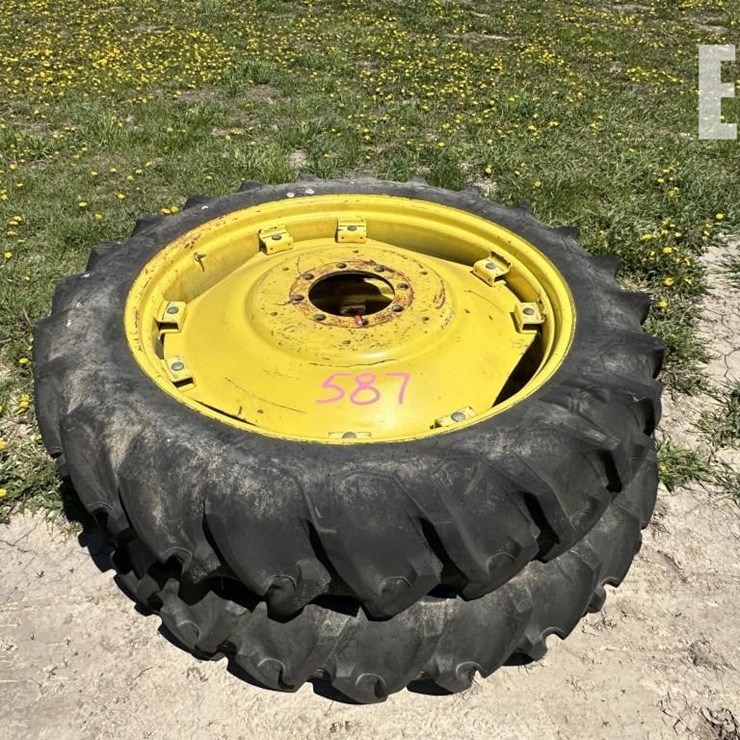 JOHN DEERE TRACTOR WHEELS