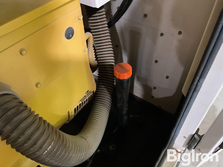 2006-caterpillar-xq60-4-image-18