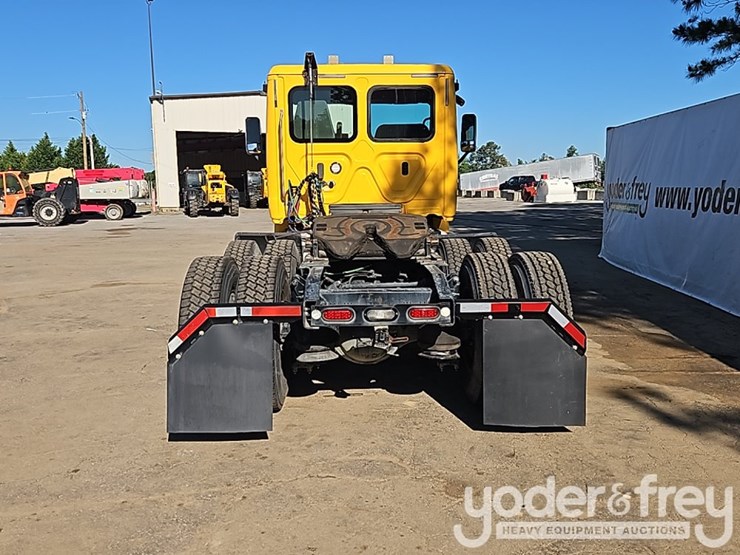 2019-freightliner-cascadia-image-4