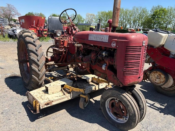 farmall-super-c-tractor-image-1
