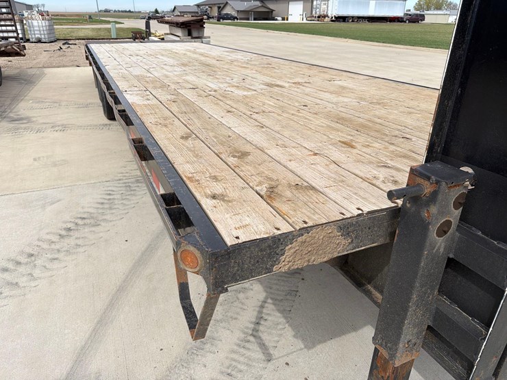 2018-dct-101”-x-32ft-gooseneck-flatbed-trailer-image-18