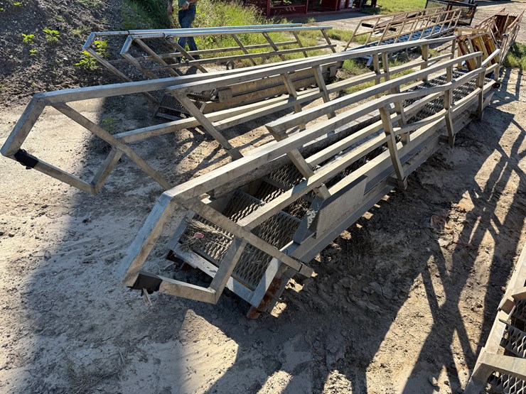 40’-extendable-aluminum-rig-ladder-image-5