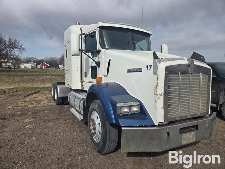 2001-kenworth-t800b-image-3