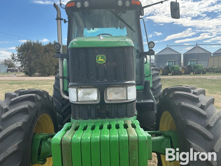 2005-john-deere-7520-image-12